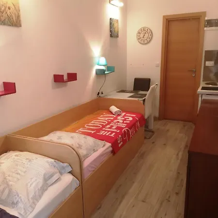 Studio Apartments شقة