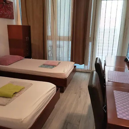 Studio Apartments * سبليت