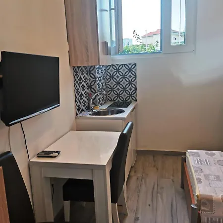 Studio Apartments شقة
