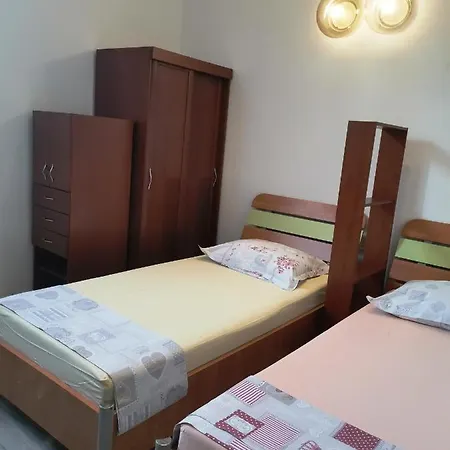 Studio Apartments * سبليت
