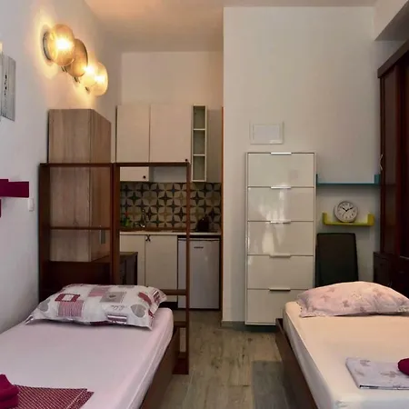 شقة Studio Apartments سبليت